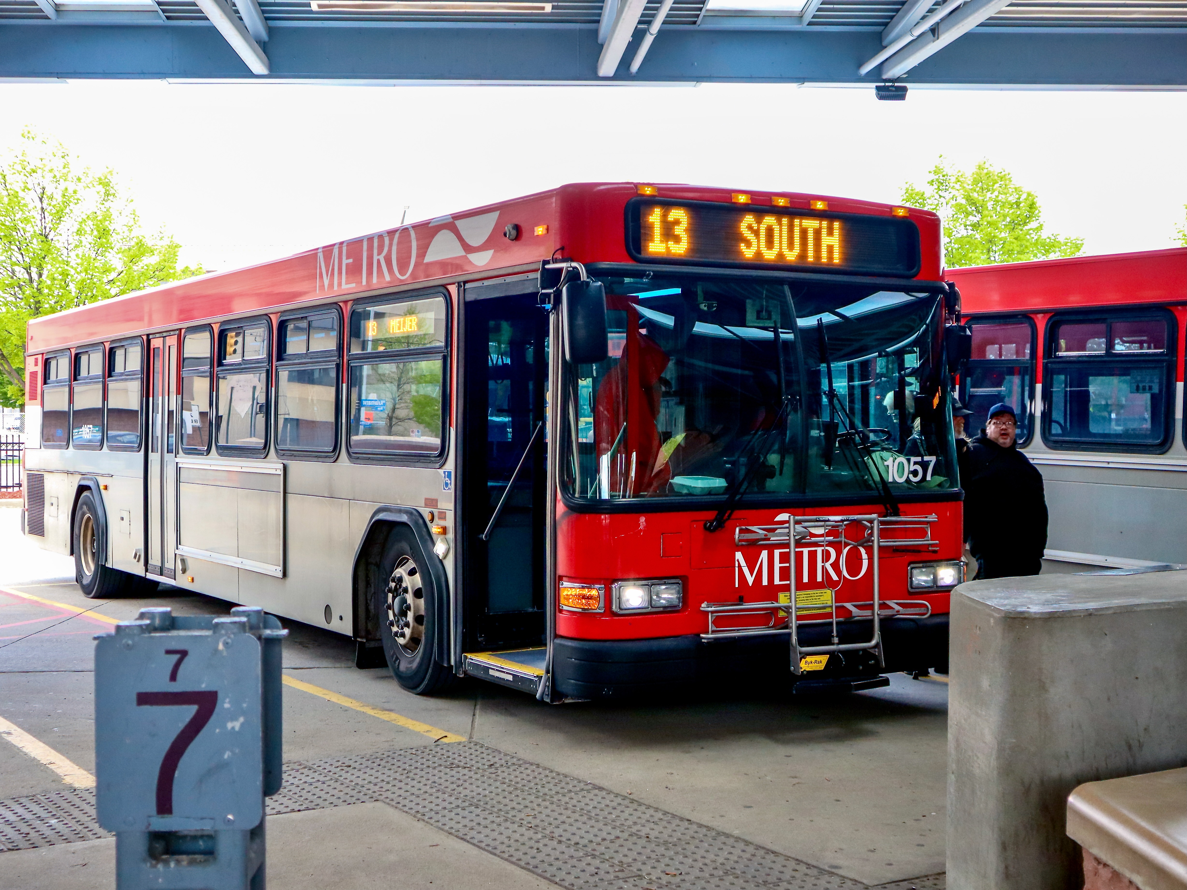 Kalamazoo Metro Gillig Low Floor 40' 1057