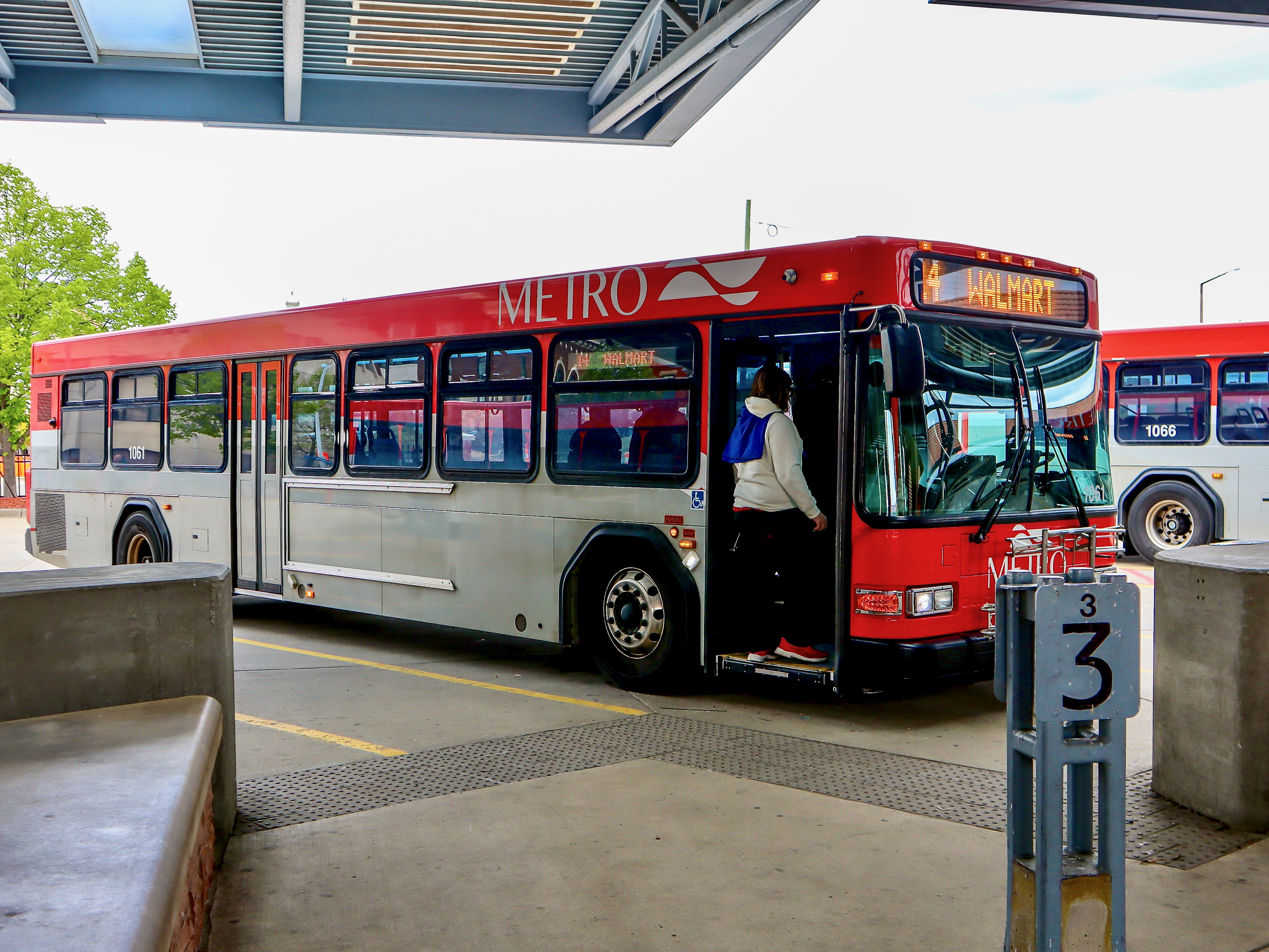 Kalamazoo Metro Gillig Low Floor 40' 1061