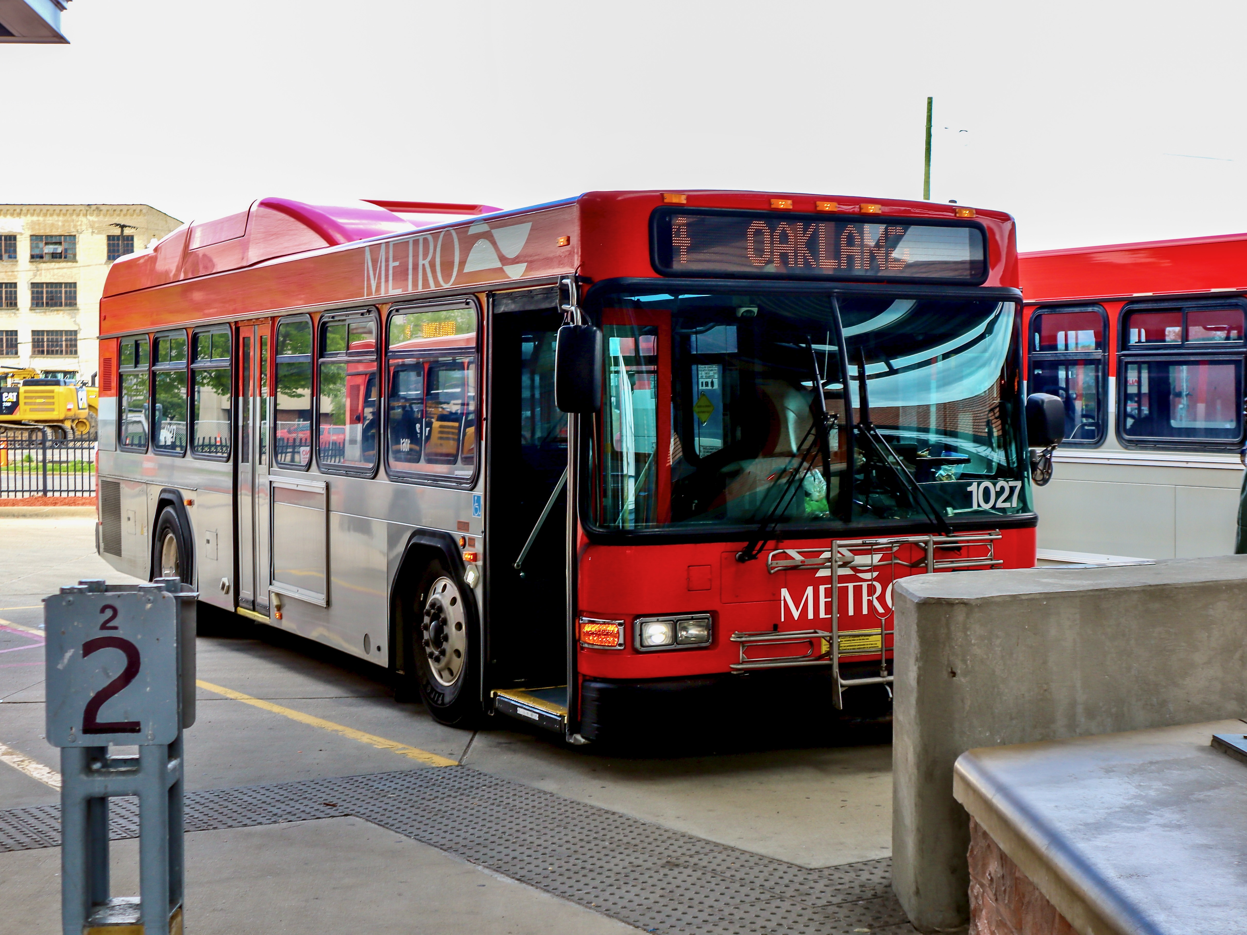 Kalamazoo Metro Gillig Low Floor HEV 35' 1027