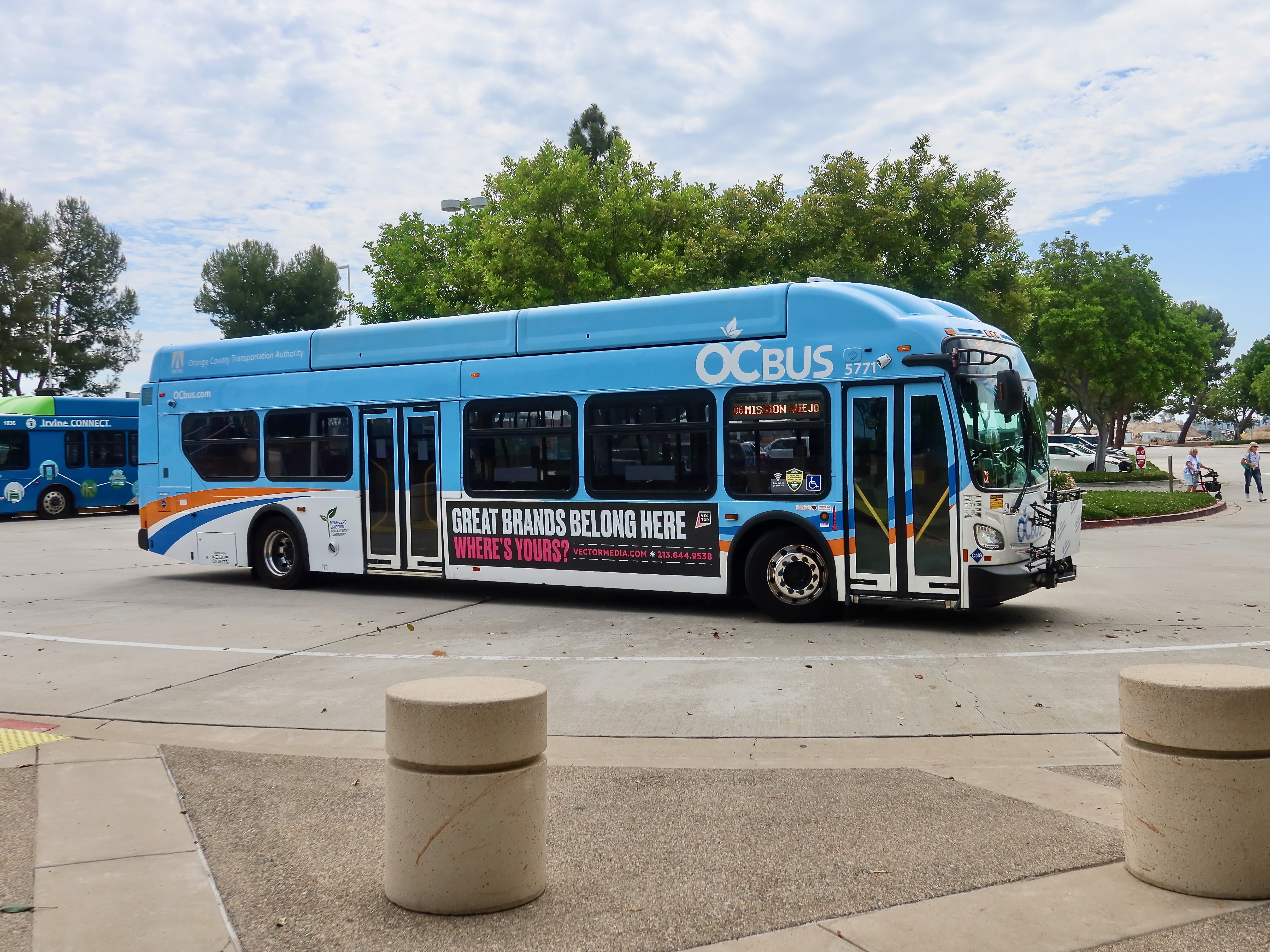 OC Bus XN40 5771