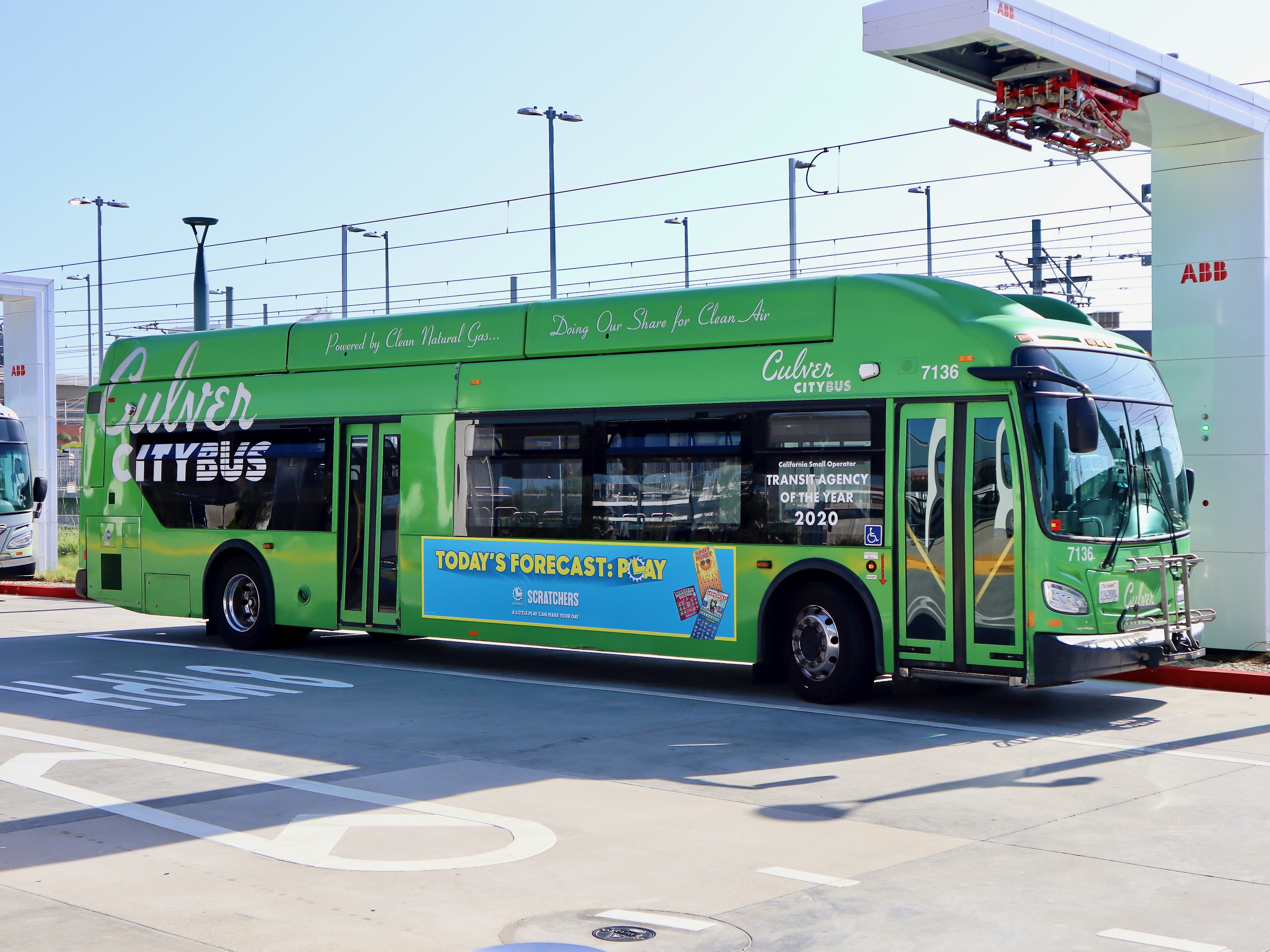 Culver CityBus XN40 7136