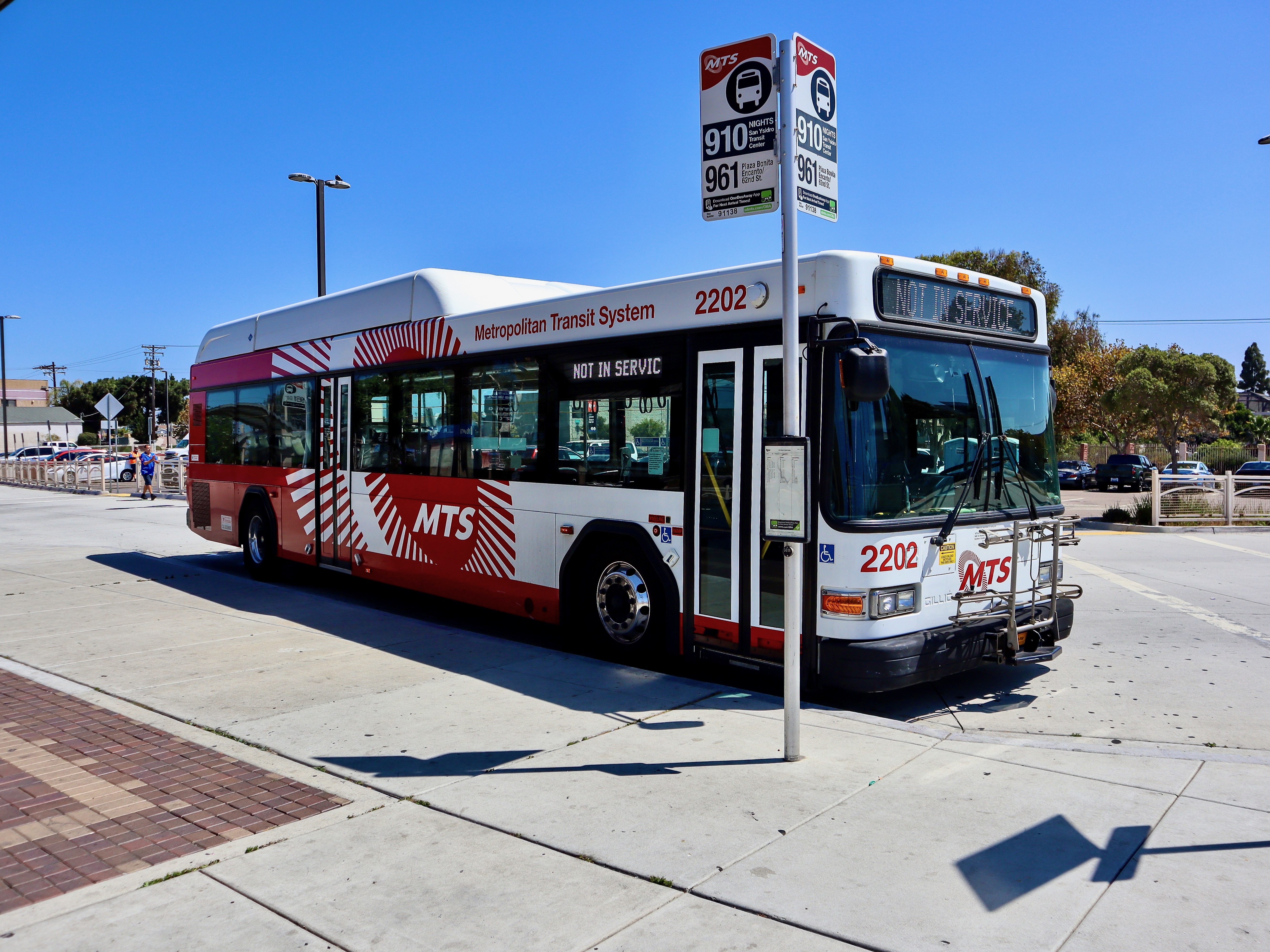 MTS Gillig Low Floor CNG 40' 2202