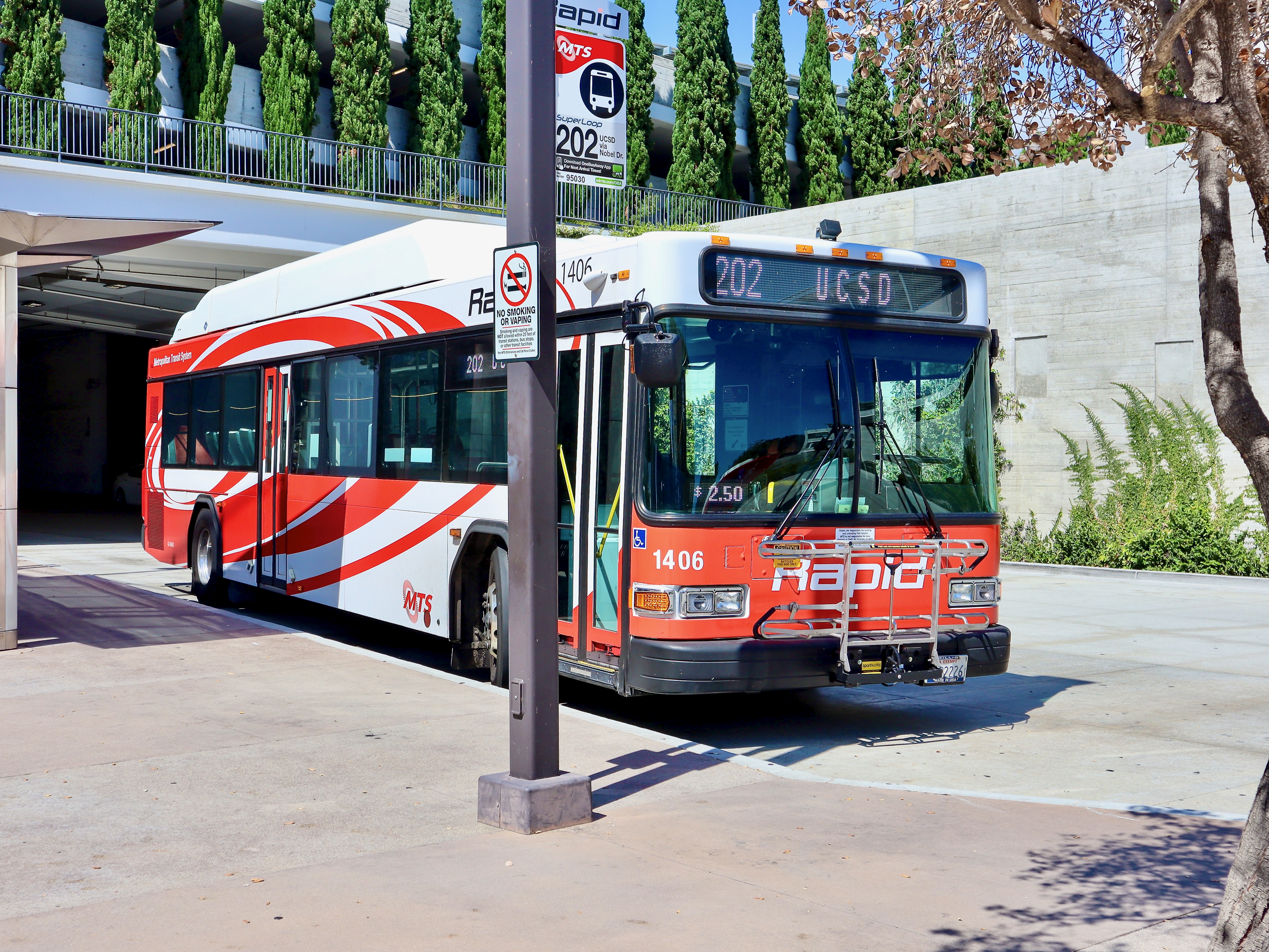MTS Gillig Low Floor CNG 40' 1406