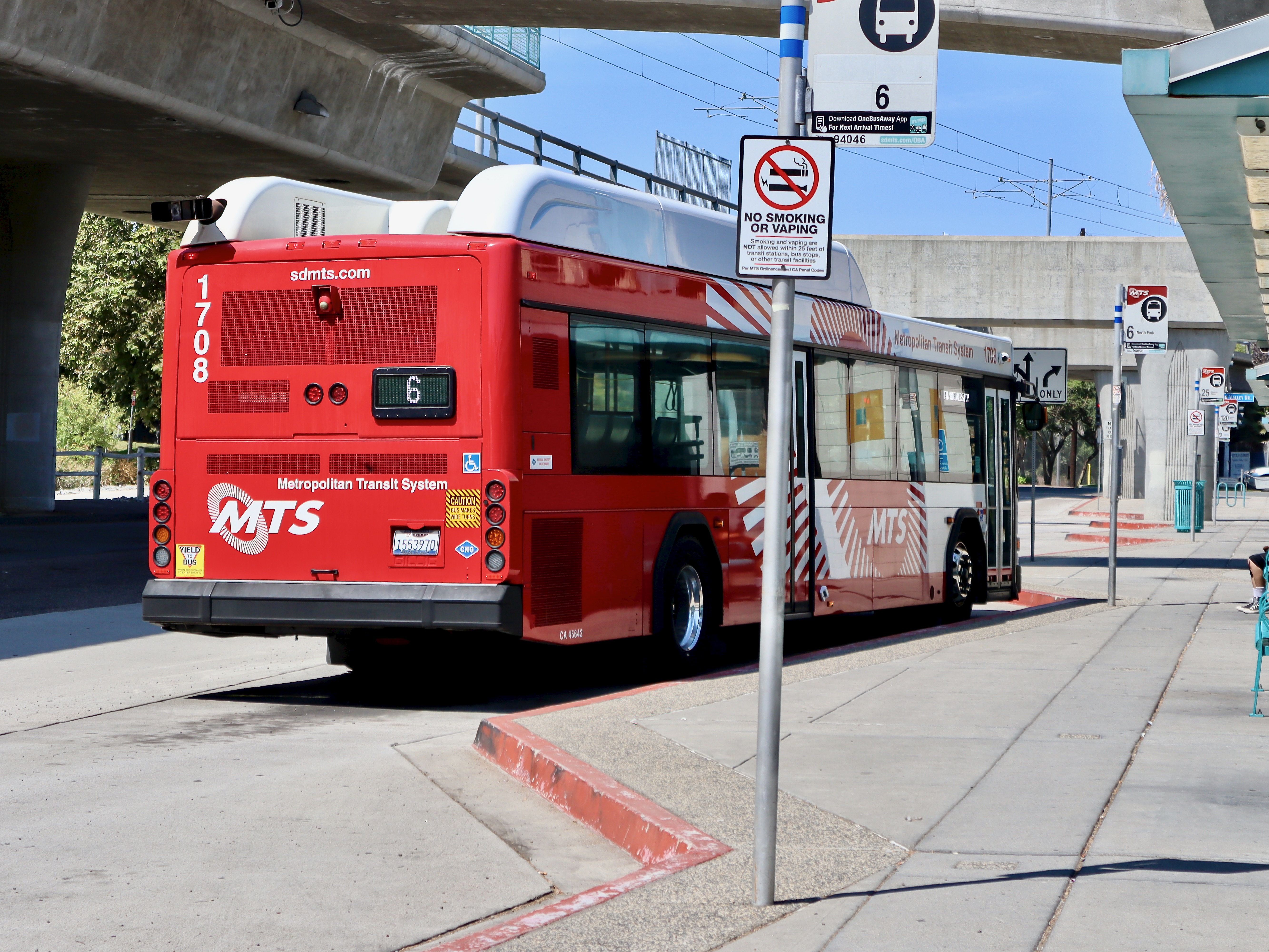 MTS Gillig Low Floor CNG 40' 1708