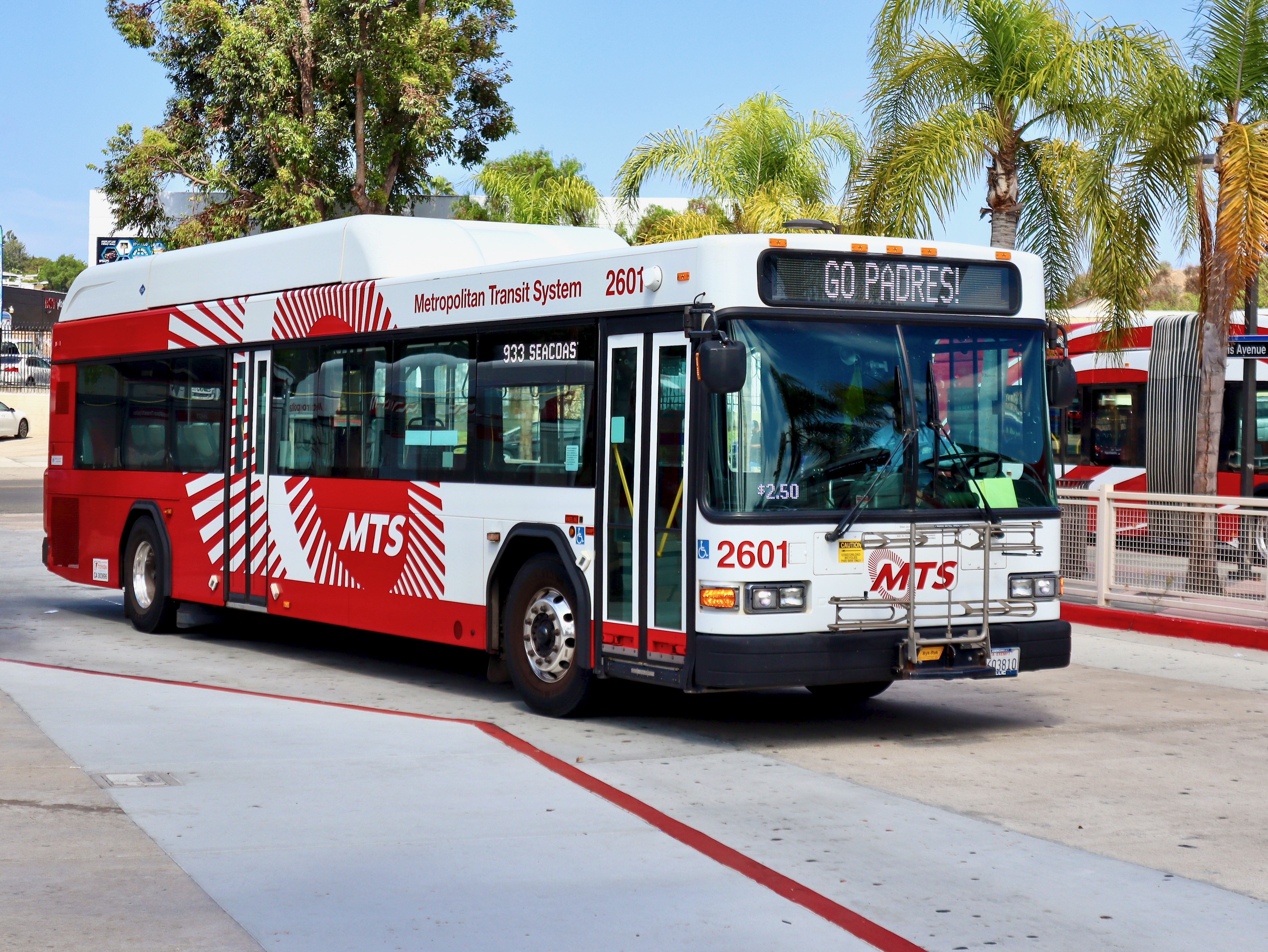 MTS Gillig Low Floor CNG 40' 2601