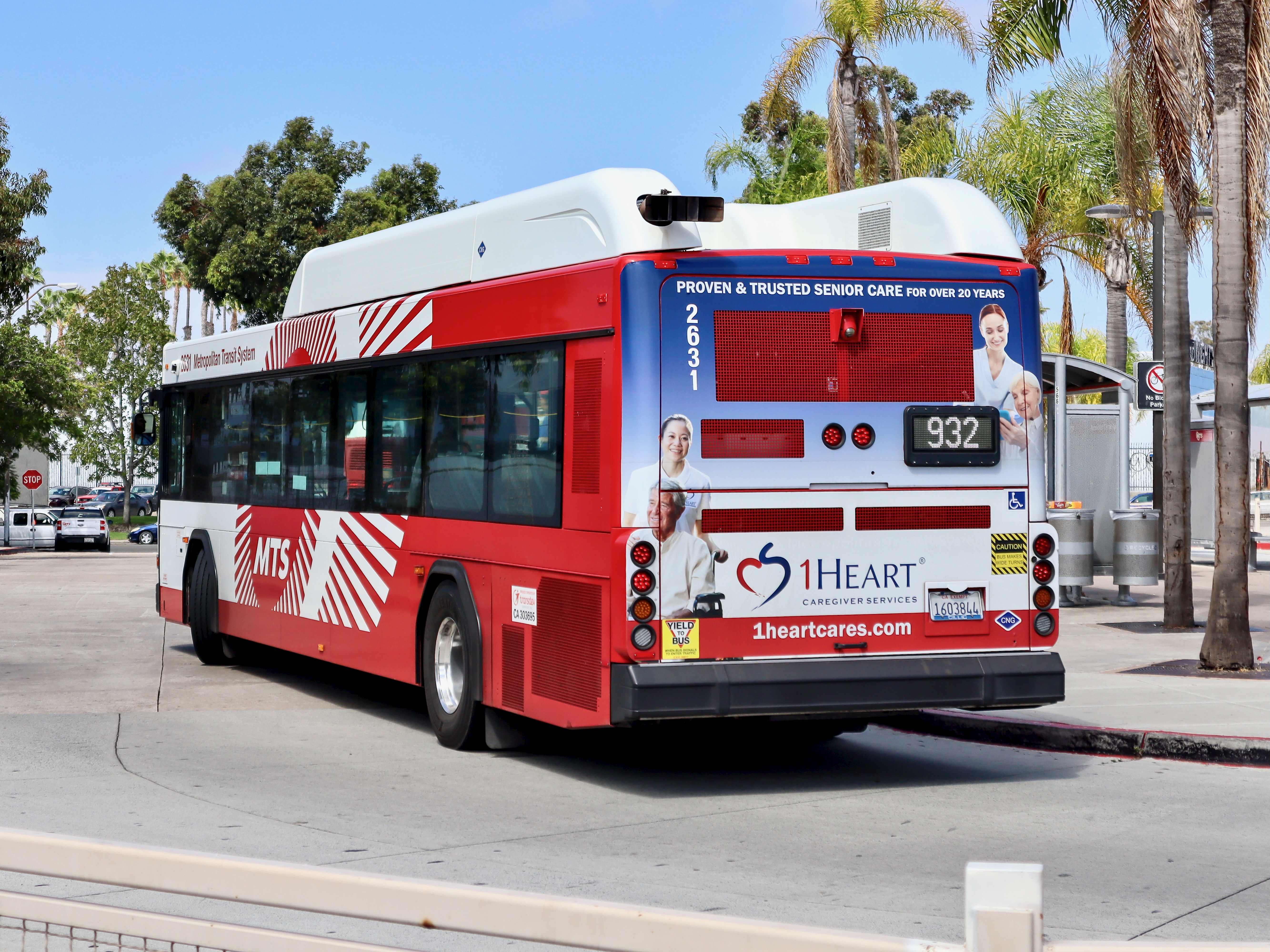 MTS Gillig Low Floor CNG 40' 2631