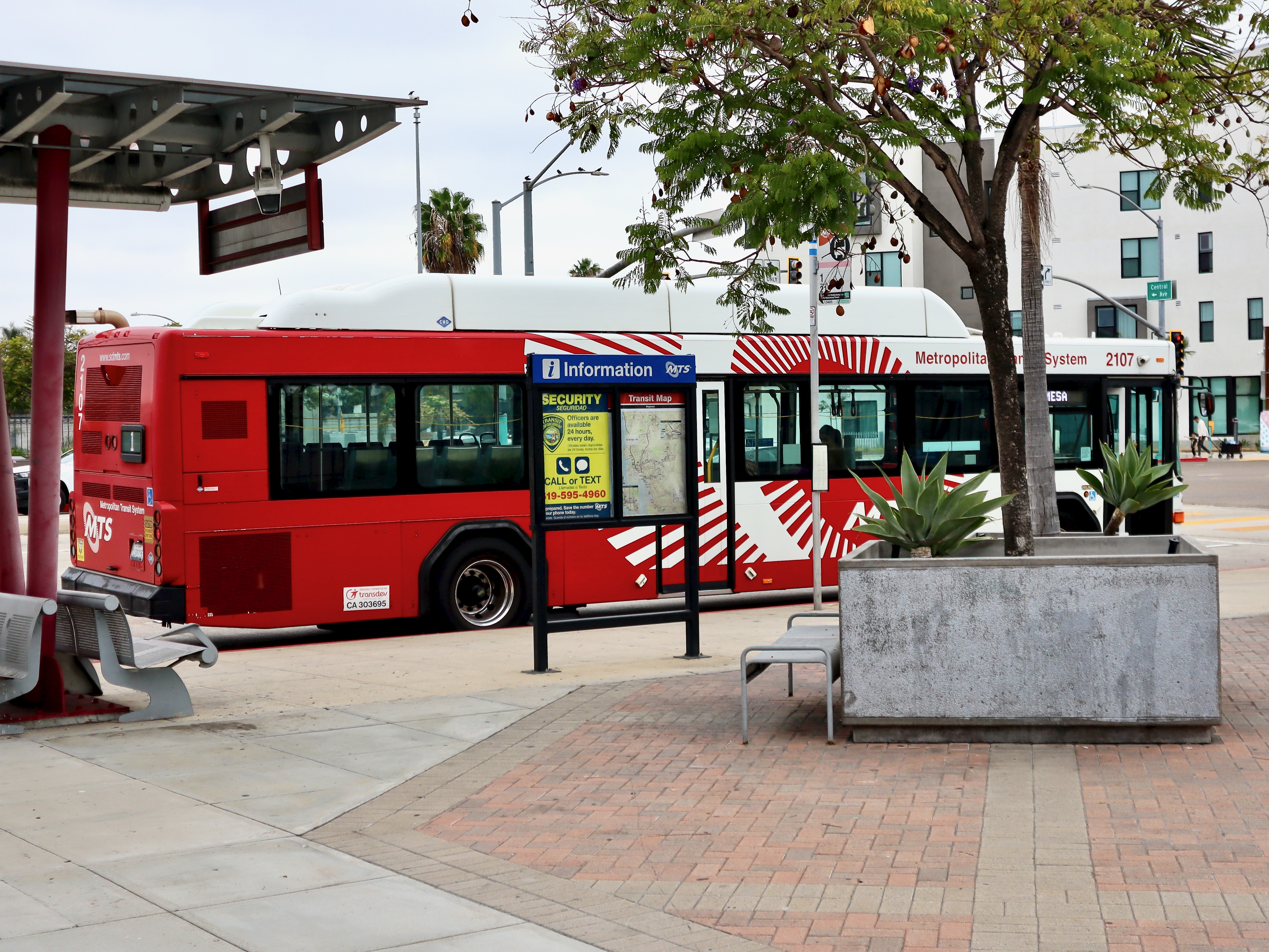 MTS Gillig Low Floor CNG 40' 2107