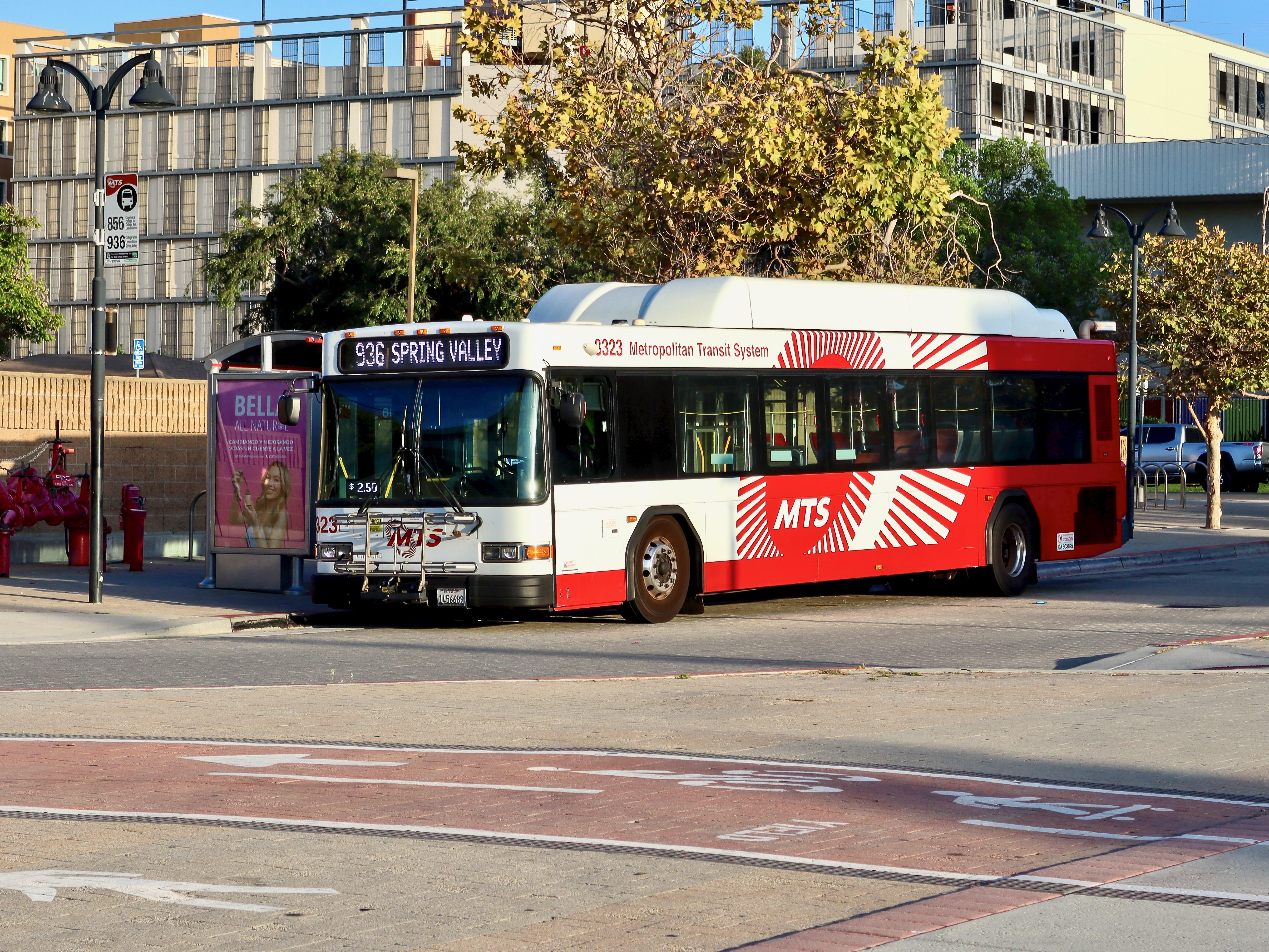 MTS Gillig Low Floor CNG 40' 8323