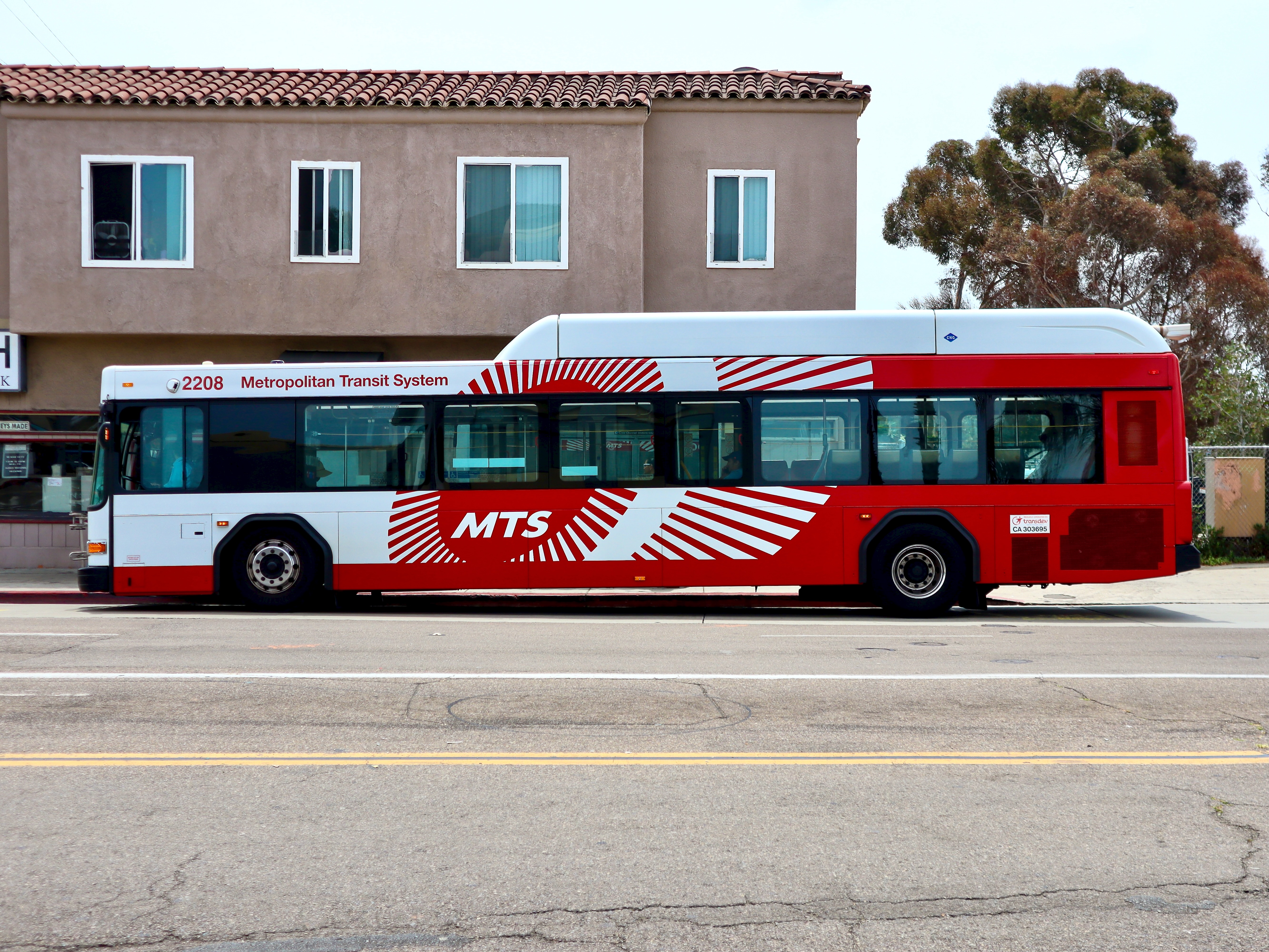 MTS Gillig Low Floor CNG 40' 2208