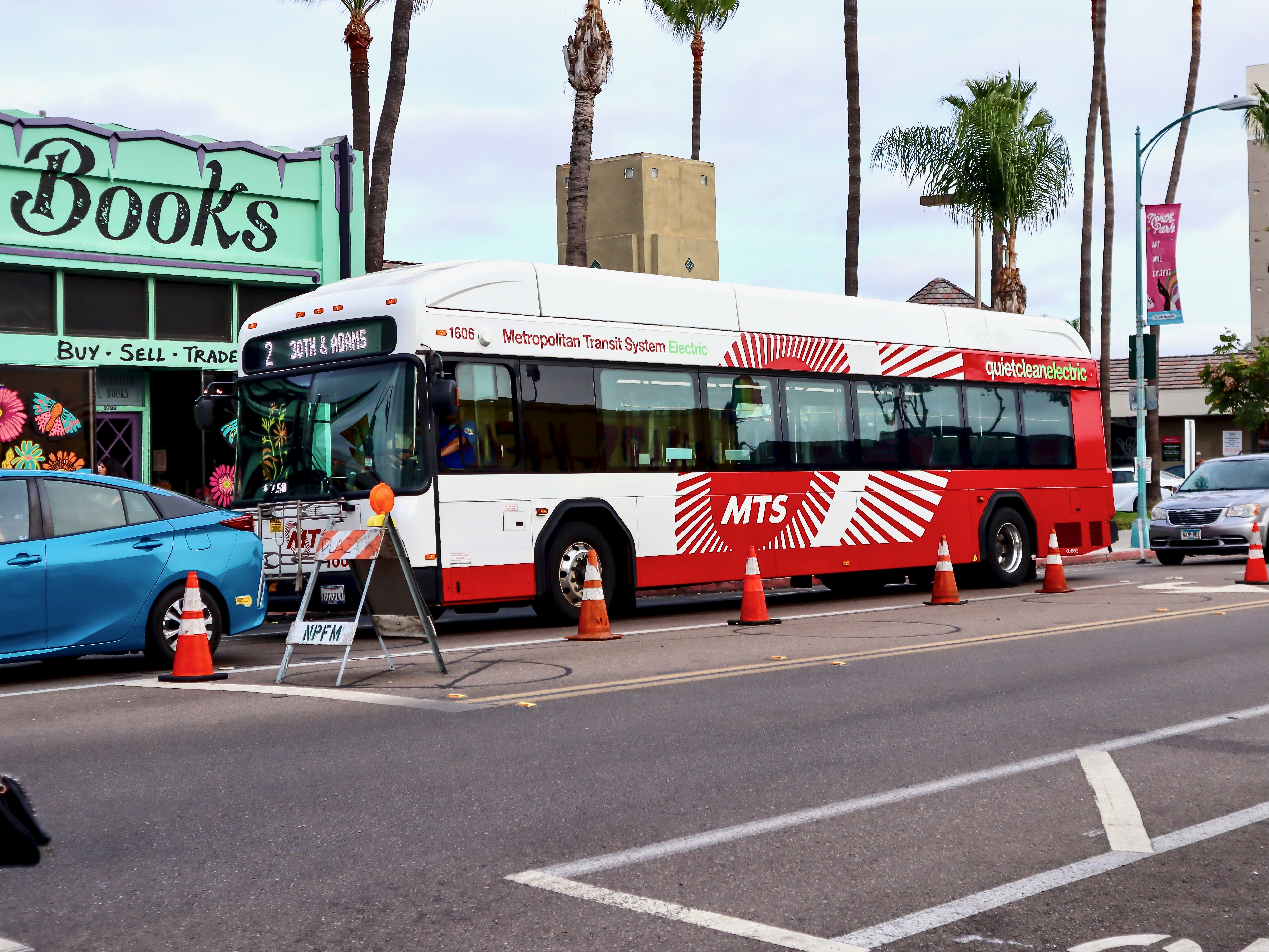 MTS Gillig Low Floor Plus EV 40' 1606