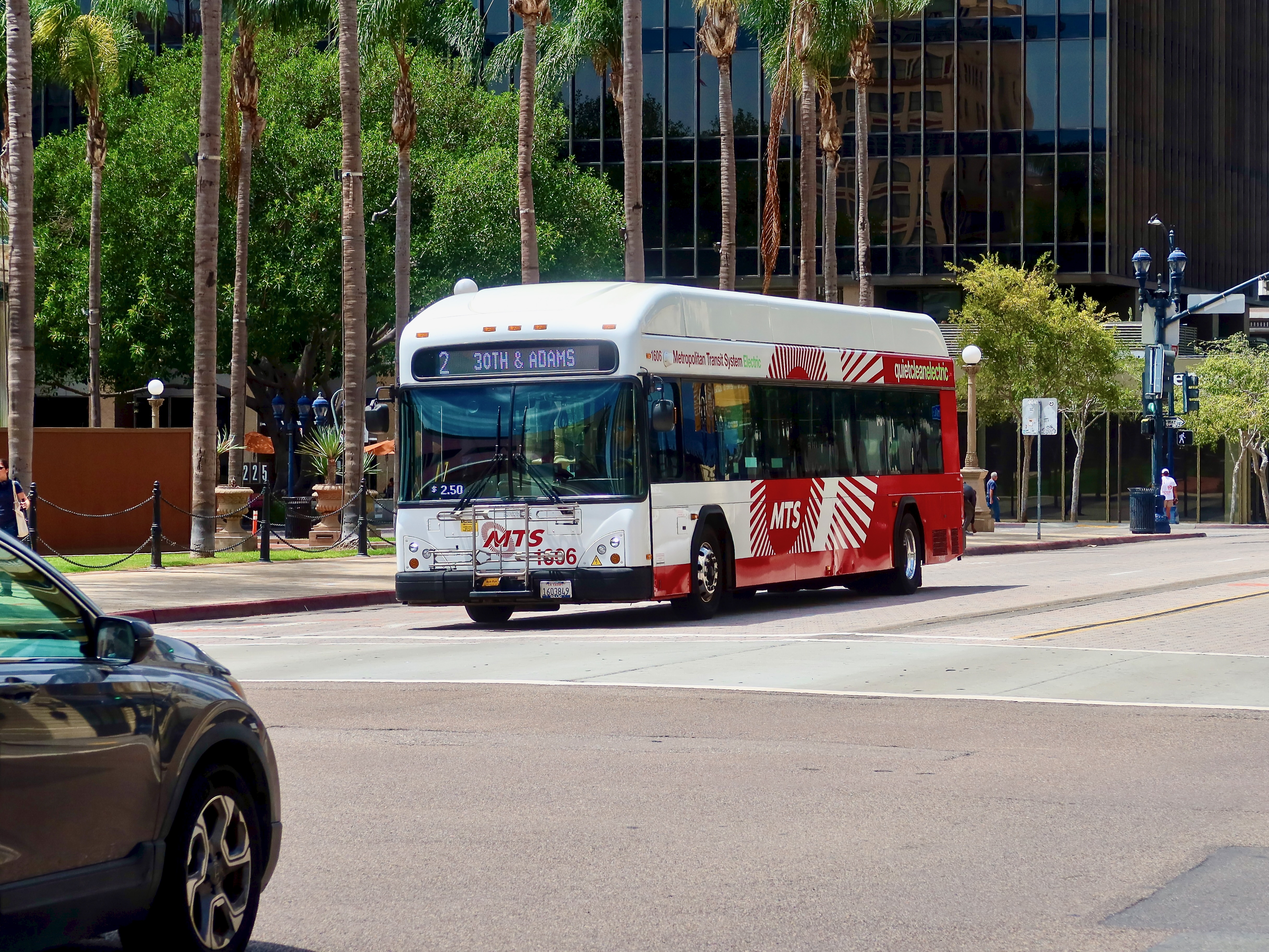 MTS Gillig Low Floor Plus EV 40' 1606