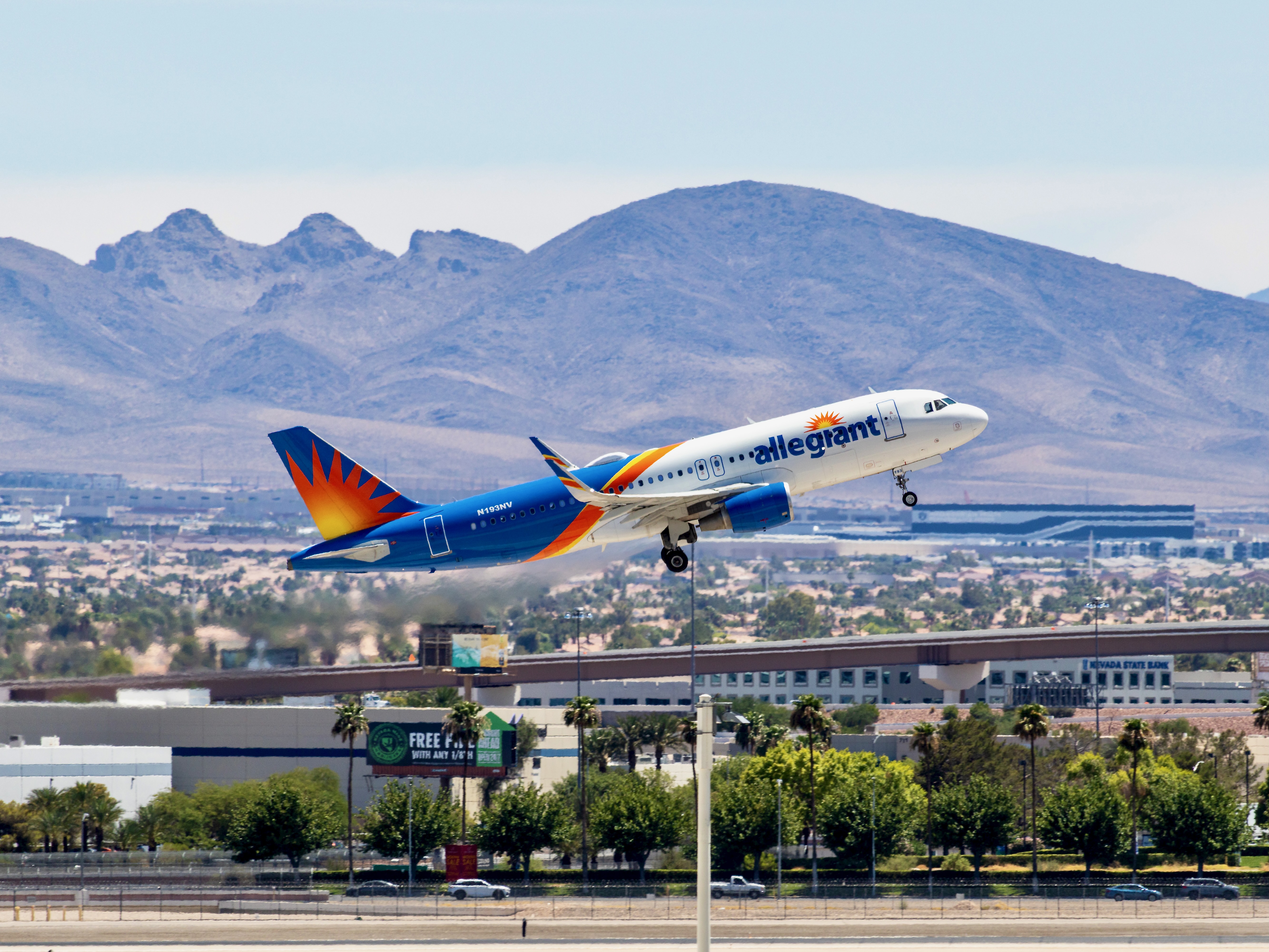 Allegiant A320-200 N193NV