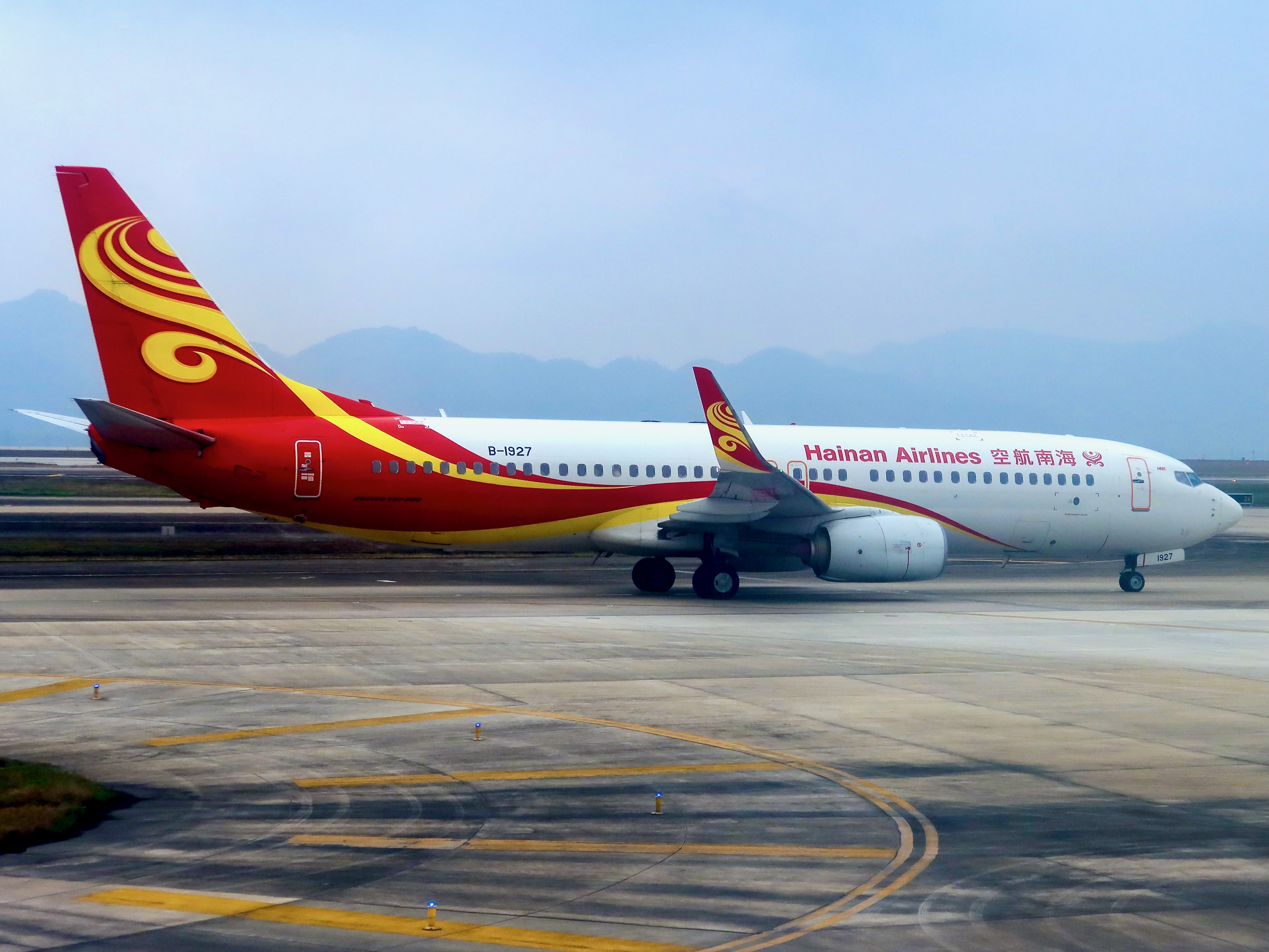 Hainan Airlines 737-800 B-1927