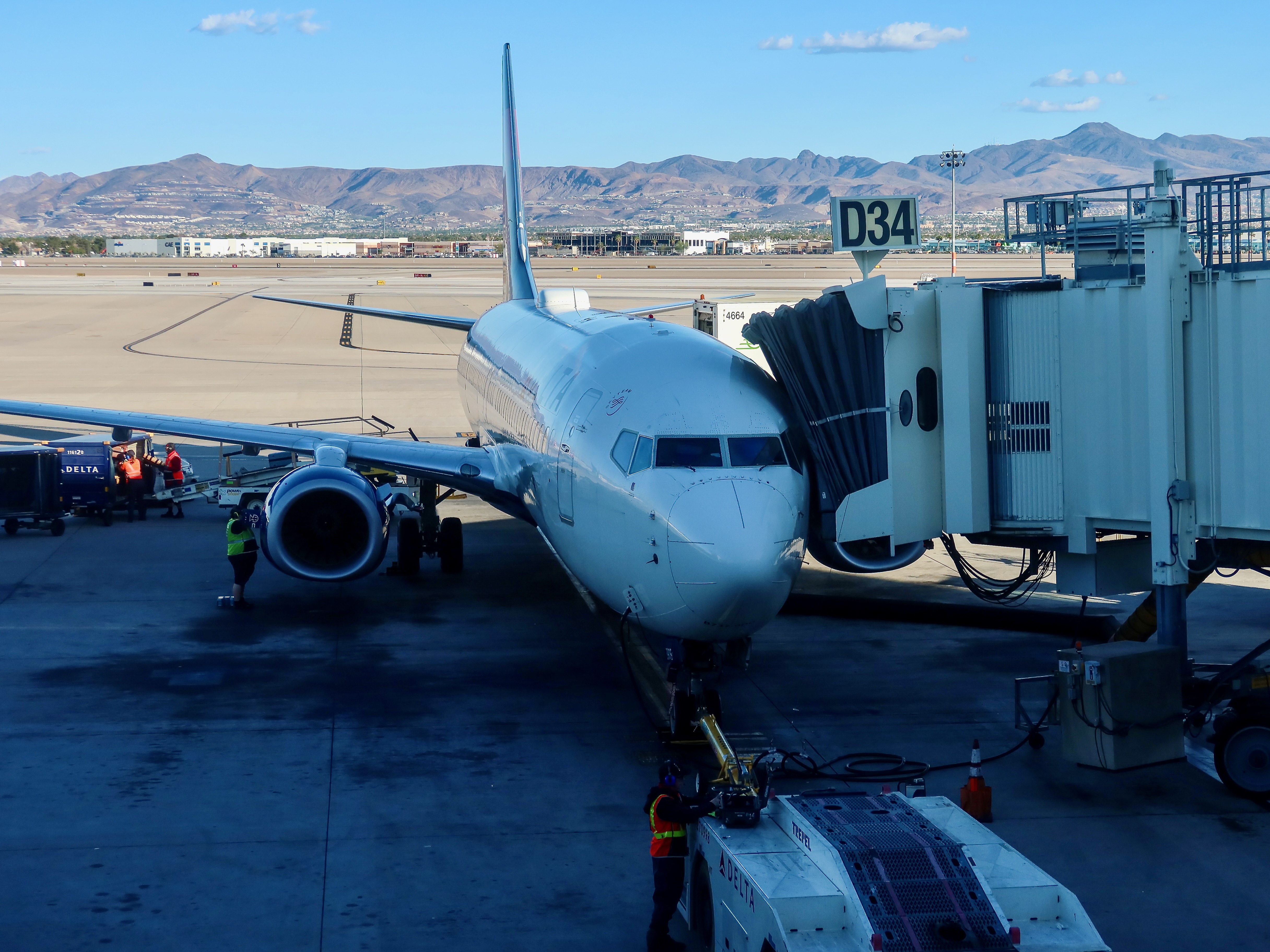 Delta 737-900ER N905DN