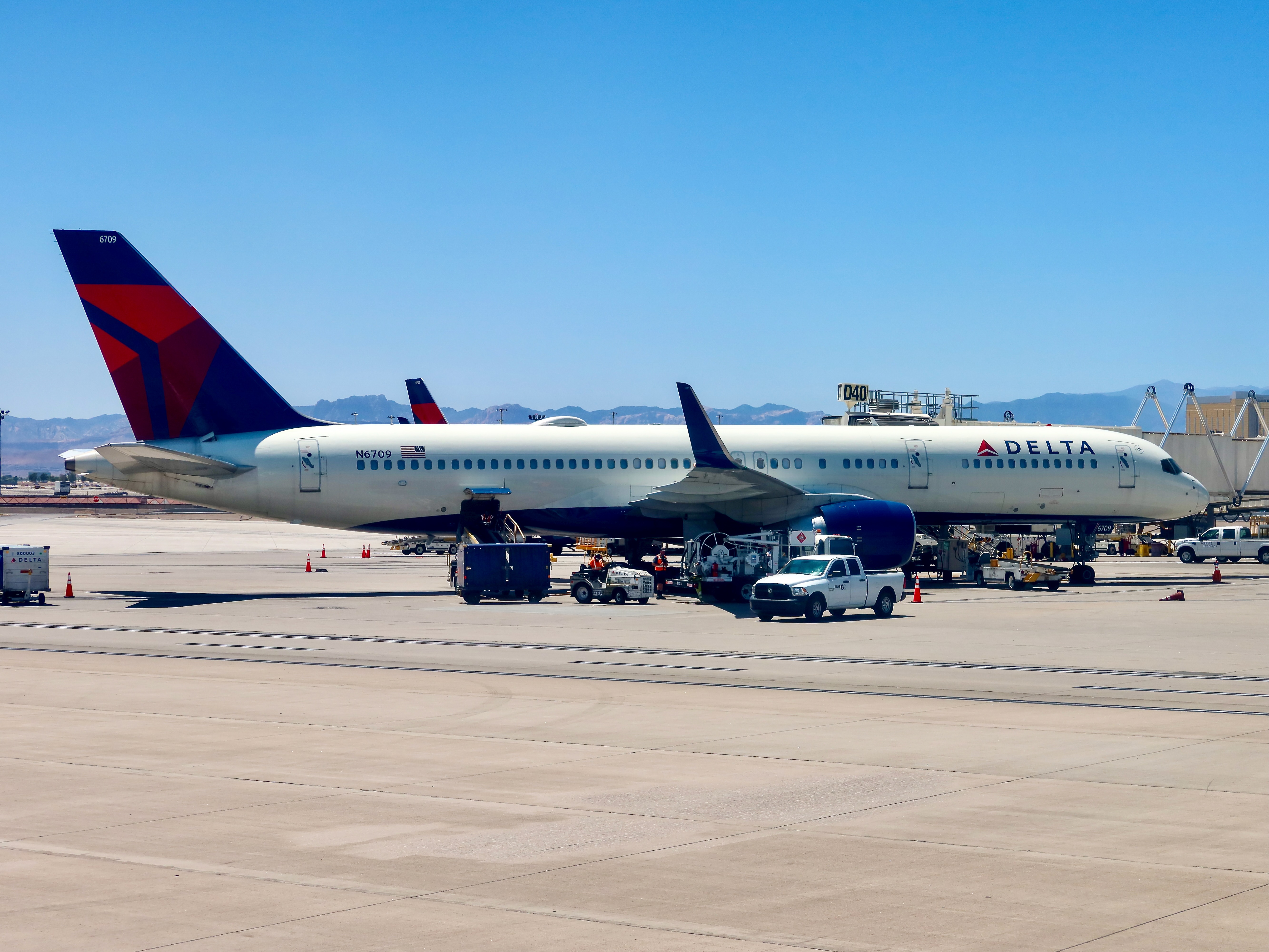 Delta 757-200 N6709