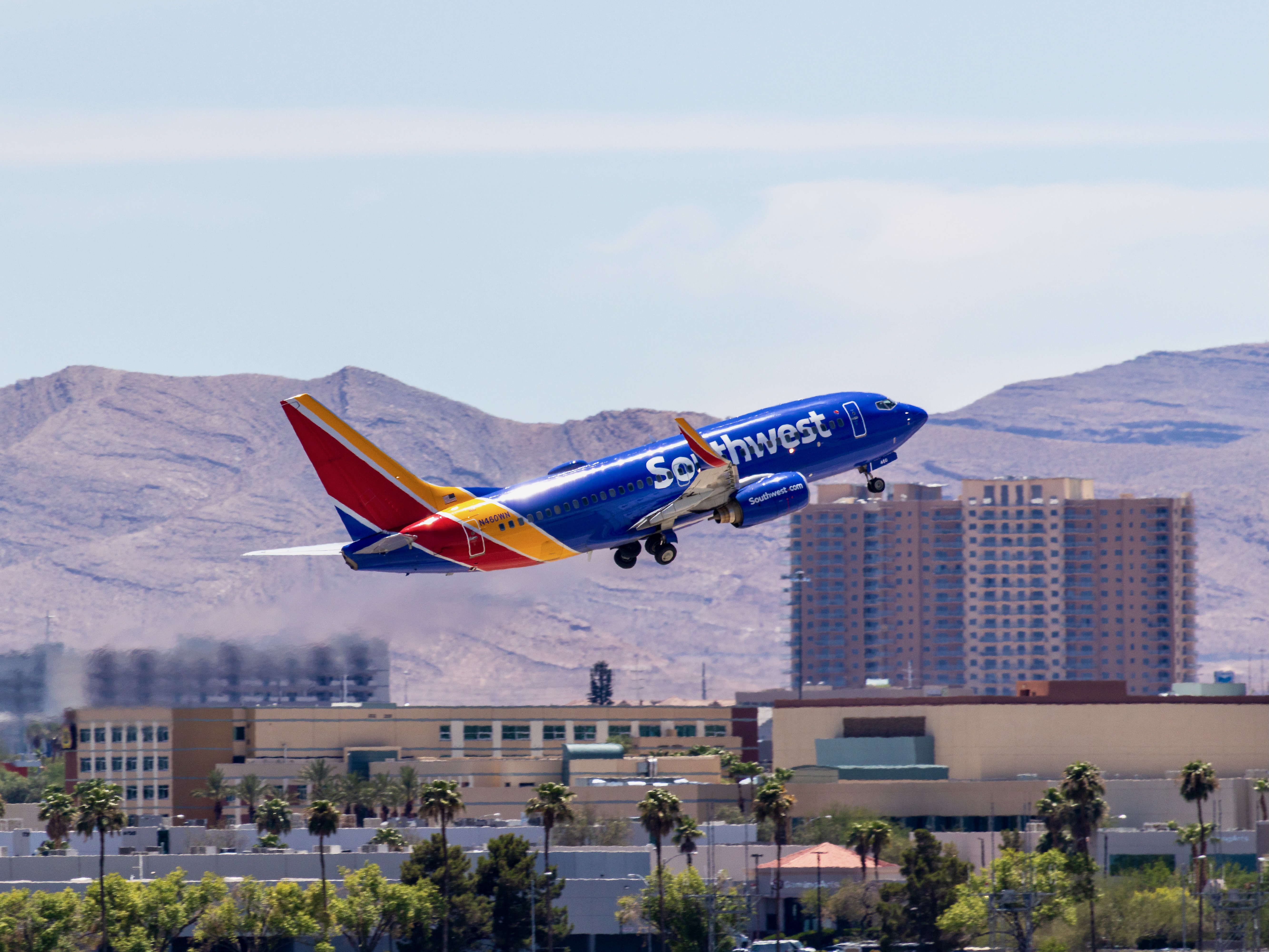 Southwest 737-700 N460WN