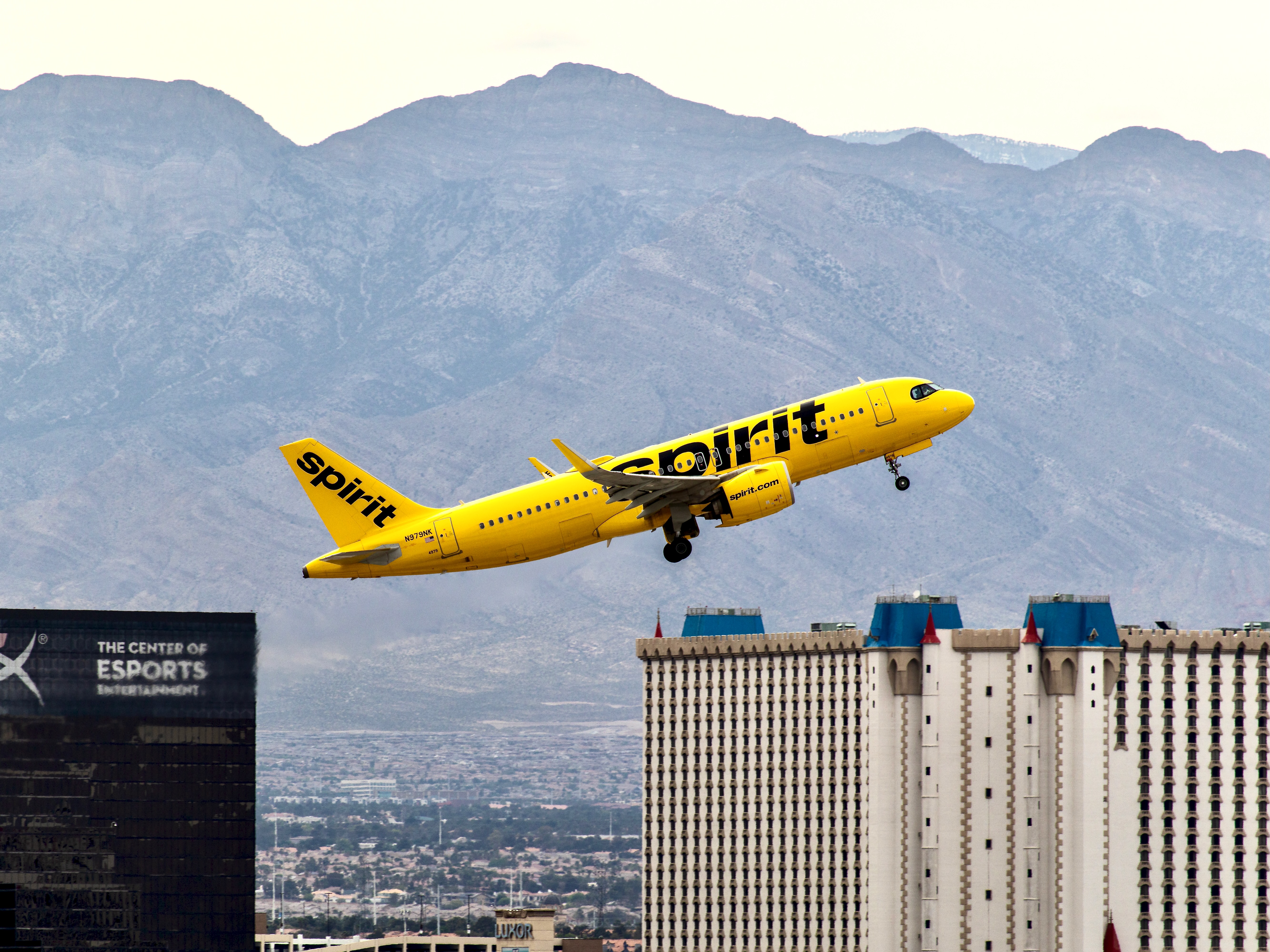 Spirit A320neo N979NK