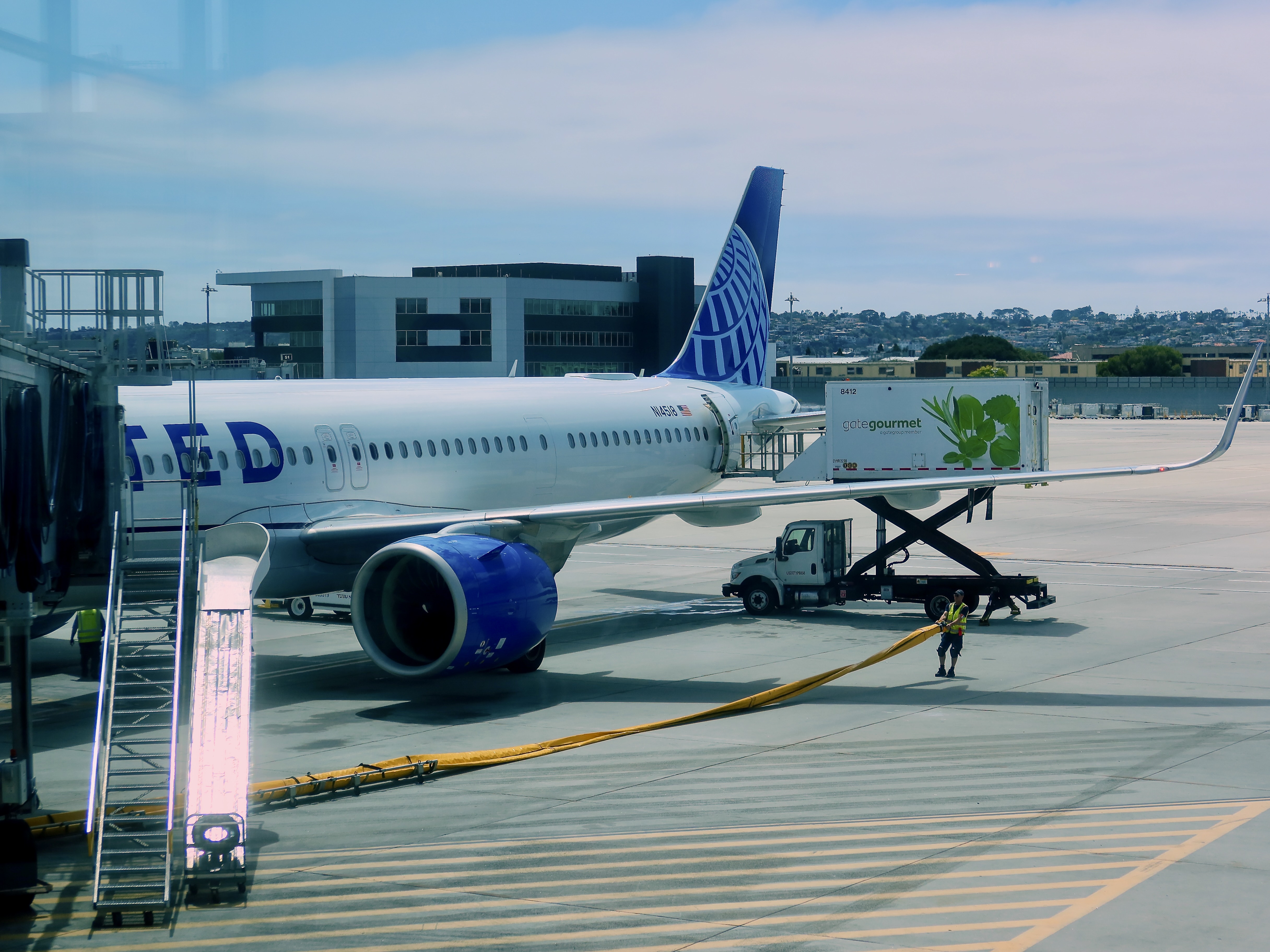 United A321neo N14518