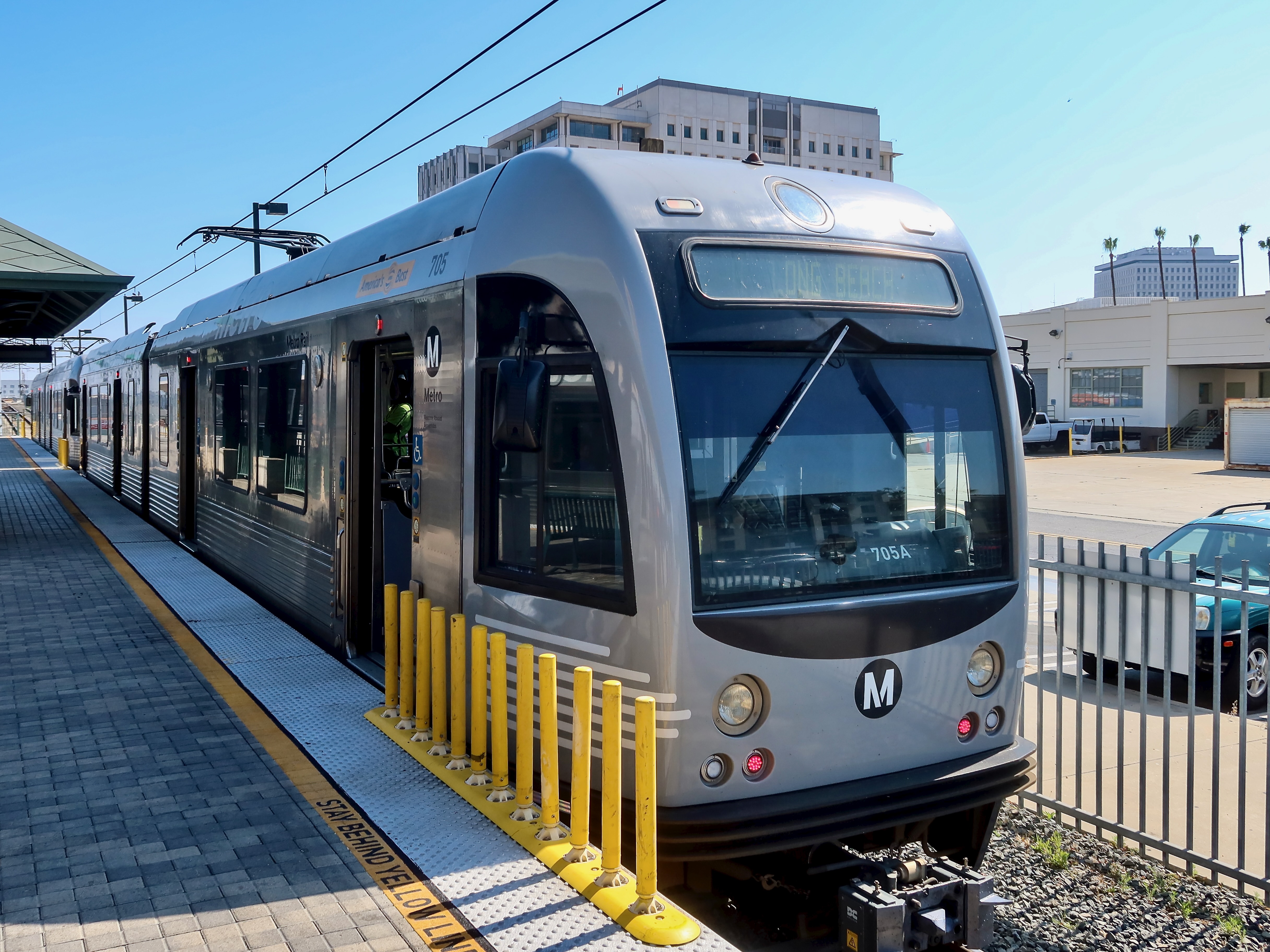 Metro Los Angeles P2550 A Line