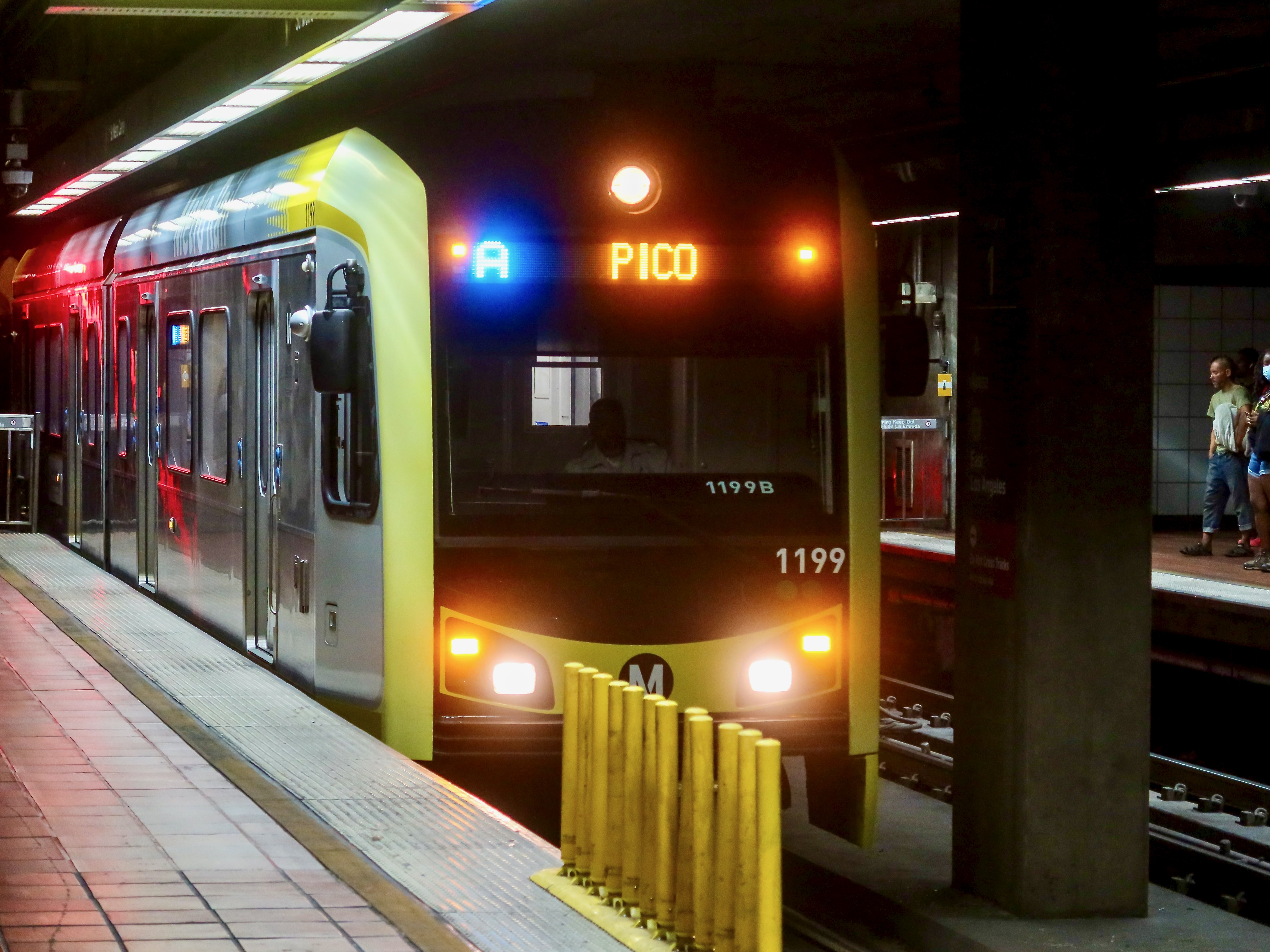 Metro Los Angeles P3010 A Line