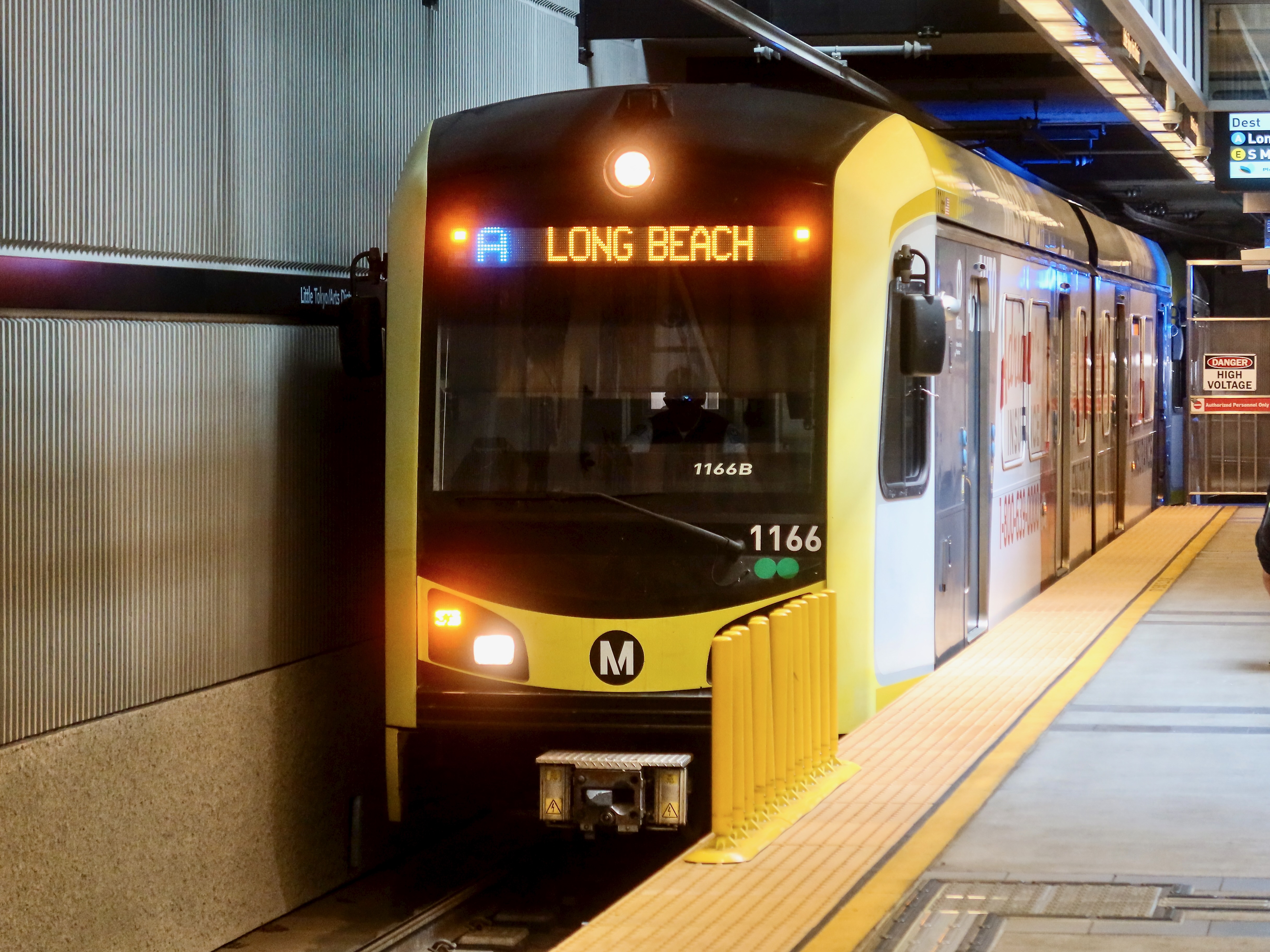 Metro Los Angels P3010 A Line
