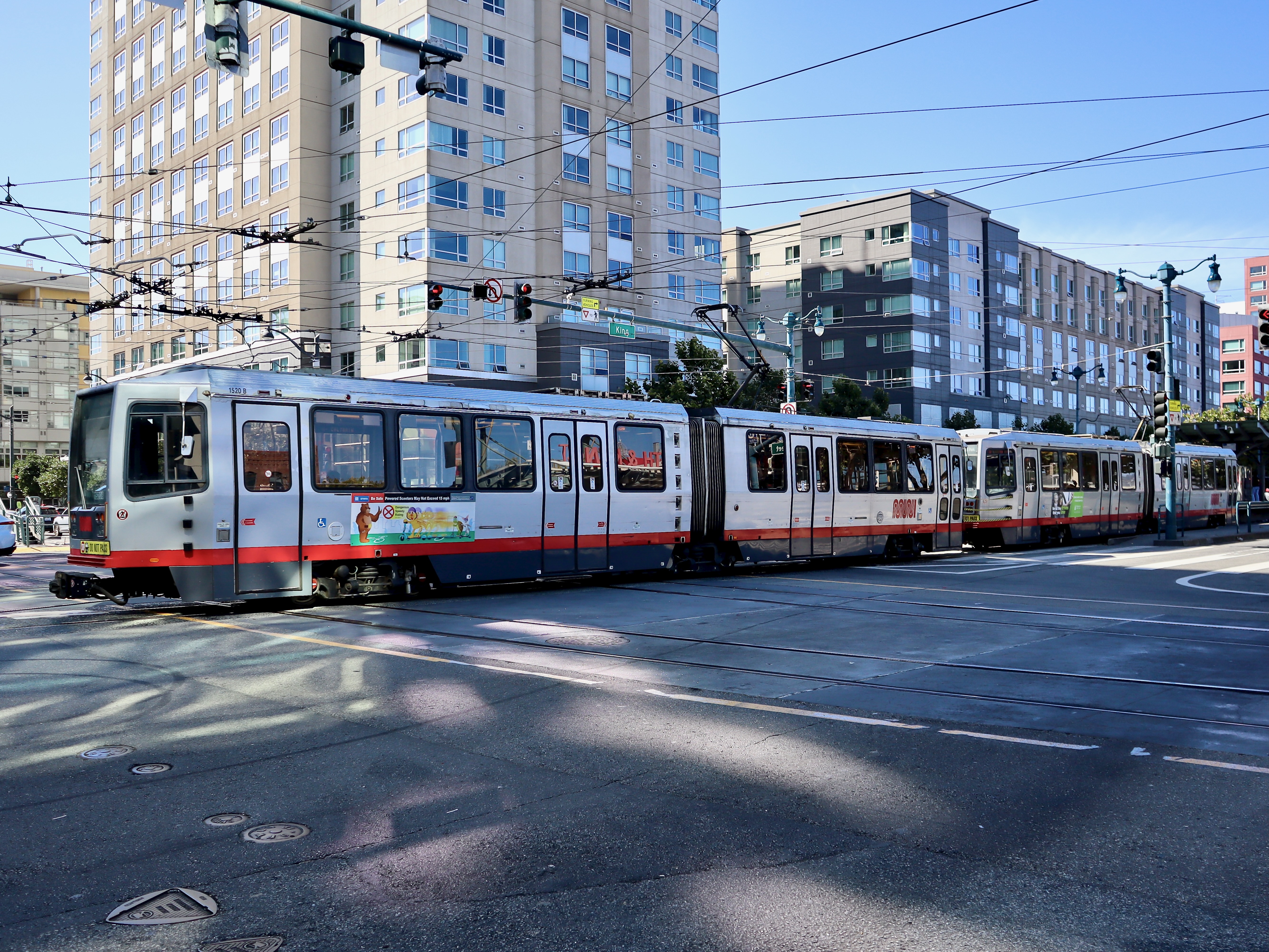Muni LRV3 N Judah