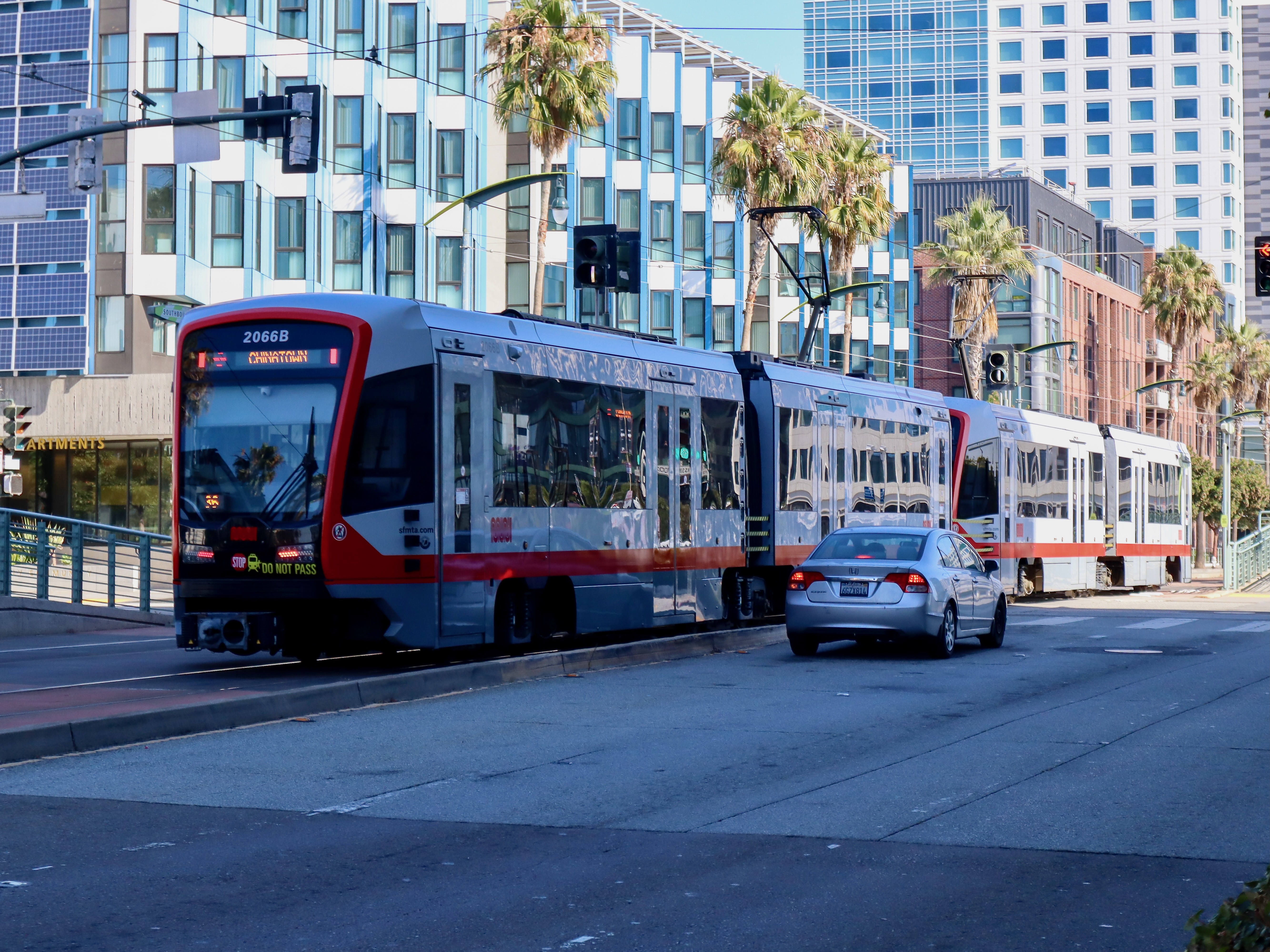 Muni LRV4 T Third Street
