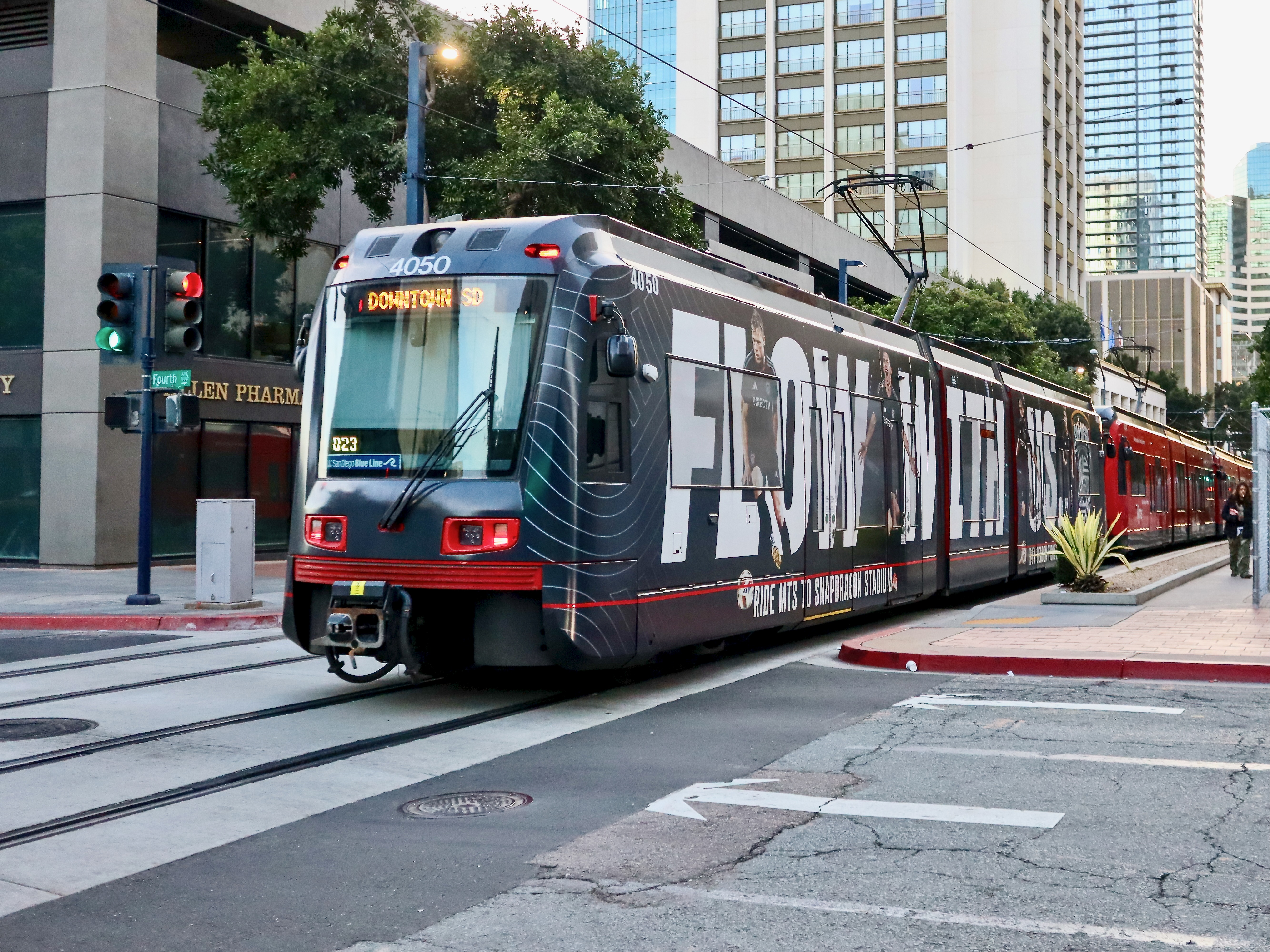 SDMTS S70US Blue Line